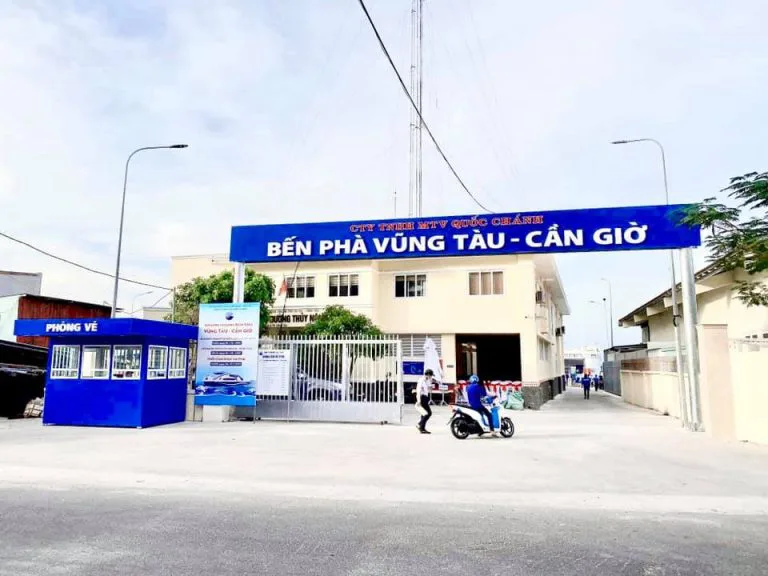 Bạn có thể mua vé trực tiếp tại bến hoặc sắp tới đặt online